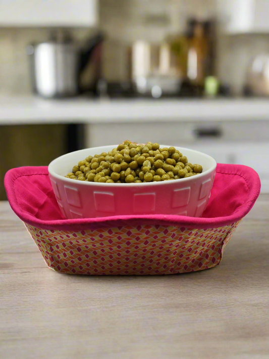 Pink Diamonds Bowl Cozy with pink lining (Medium)